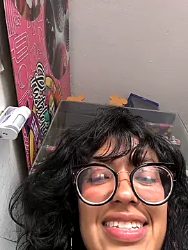 Snapshot of Fun_Everywhere chatting on 02/16/25, 09:49 Fun Everywhere online show from 02/16/25, 09:49