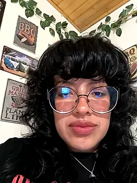 Snapshot of Fun_Everywhere chatting on 11/05/25, 08:56 Fun Everywhere online show from 11/05/25, 08:56