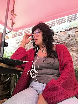 Snapshot of Fun_Everywhere chatting on 02/23/26, 03:01 Fun Everywhere online show from 02/23/26, 03:01