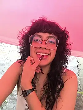 Snapshot of Fun_Everywhere chatting on 02/06/26, 08:16 Fun Everywhere online show from 02/06/26, 08:16