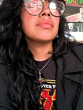 Snapshot of Fun_Everywhere chatting on 02/16/25, 06:43 Fun Everywhere online show from 02/16/25, 06:43