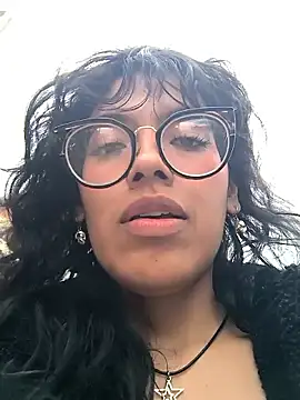 Snapshot of Fun_Everywhere chatting on 02/13/25, 07:31 Fun Everywhere online show from 02/13/25, 07:31