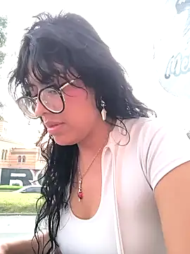 Snapshot of Fun_Everywhere chatting on 01/12/25, 10:43 Fun Everywhere online show from 01/12/25, 10:43