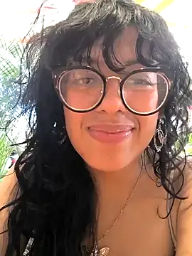 Snapshot of Fun_Everywhere chatting on 01/10/25, 06:17 Fun Everywhere online show from 01/10/25, 06:17