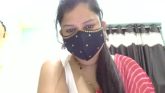Snapshot of payal_sharma1 chatting on 05/11/26, 12:06 payal sharma1 online show from 05/11/26, 12:06