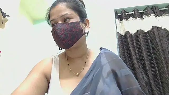 Snapshot of payal_sharma1 chatting on 06/06/26, 11:59 payal sharma1 online show from 06/06/26, 11:59