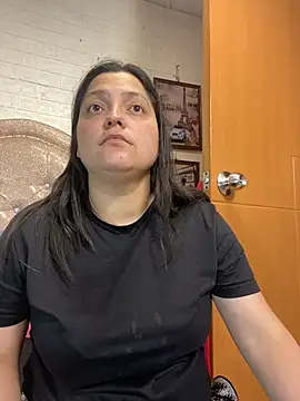 KataleyaStiward online show from 10/22/25, 12:37