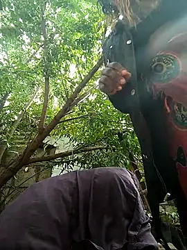 Snapshot of Carrielovex-- chatting on 12/18/25, 07:13 Carrielovex-- online show from 12/18/25, 07:13