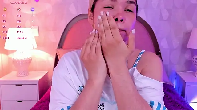 angeline teen online show from 05/08/26, 12:20