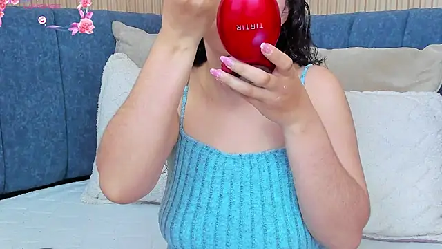 Snapshot of angeline_teen chatting on 11/21/25, 12:15 angeline teen online show from 11/21/25, 12:15