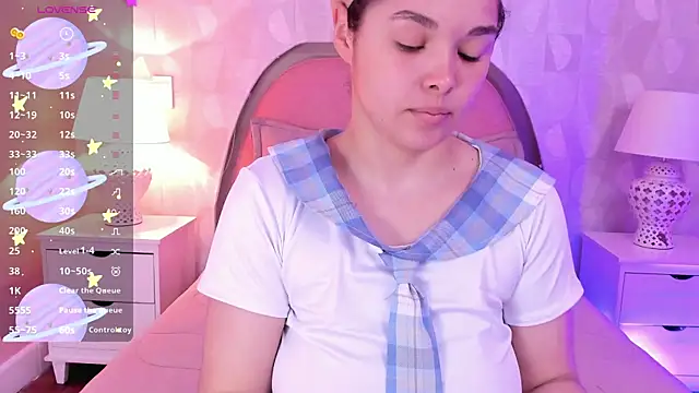 Snapshot of angeline_teen chatting on 07/14/26, 12:22 angeline teen online show from 07/14/26, 12:22