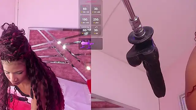 SofiRey  online show from 11/03/25, 01:15