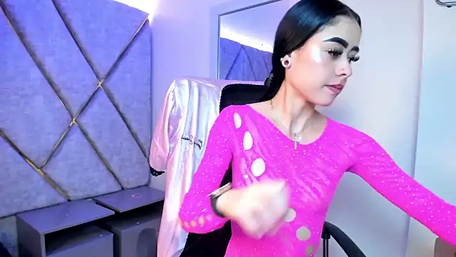 Snapshot of AnnySweett_ chatting on 05/23/26, 03:33 AnnySweett online show from 05/23/26, 03:33