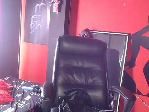 KLOE PIELL online show from 04/01/26, 08:39