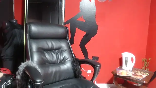 KLOE PIELL online show from 12/22/25, 08:09