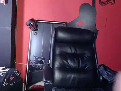 KLOE PIELL online show from 04/18/26, 03:25