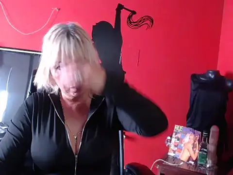 KLOE PIELL online show from 03/11/26, 09:09