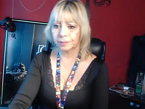 KLOE PIELL online show from 03/06/26, 08:04