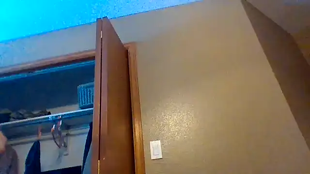 mikeystrong online show from 02/21/25, 02:38