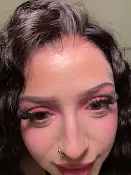 exoticmisfitt online show from 02/12/26, 04:23