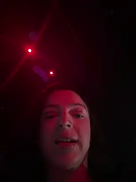 exoticmisfitt online show from 04/14/26, 10:26