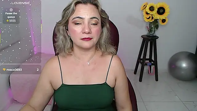 Ghada milf online show from 02/17/26, 07:00