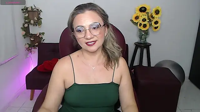 Ghada milf online show from 03/18/26, 10:43