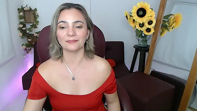 Snapshot of Ghada_milf chatting on 07/08/26, 10:10 Ghada milf online show from 07/08/26, 10:10