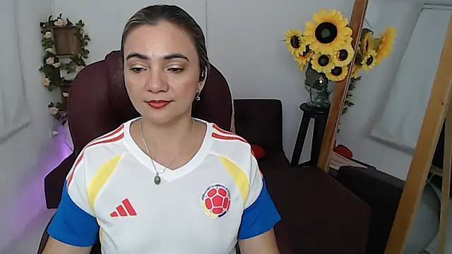 Snapshot of Ghada_milf chatting on 06/17/26, 10:41 Ghada milf online show from 06/17/26, 10:41