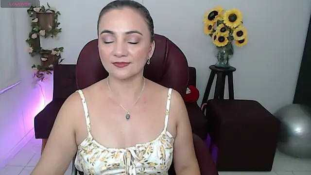 Ghada milf online show from 04/13/26, 10:36