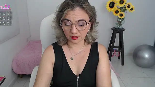 Ghada milf online show from 09/22/25, 12:16