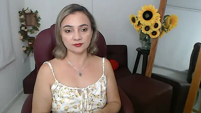 Snapshot of Ghada_milf chatting on 06/22/26, 11:02 Ghada milf online show from 06/22/26, 11:02