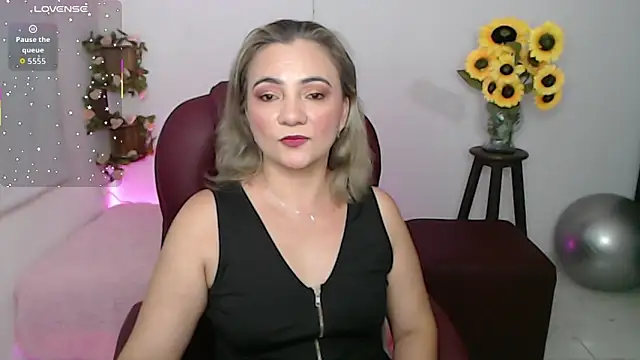 Ghada milf online show from 02/27/26, 09:36