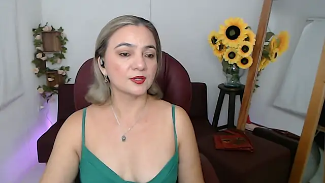 Snapshot of Ghada_milf chatting on 06/02/26, 11:49 Ghada milf online show from 06/02/26, 11:49