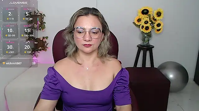 Ghada milf online show from 03/11/26, 12:04