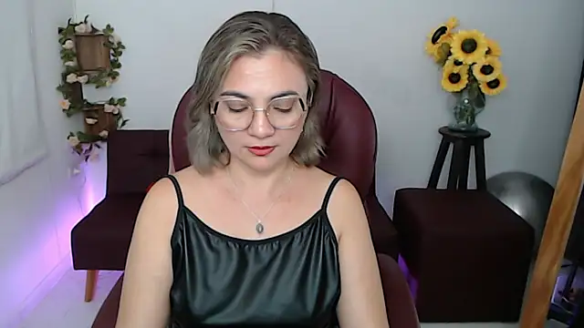 Snapshot of Ghada_milf chatting on 05/13/26, 11:01 Ghada milf online show from 05/13/26, 11:01