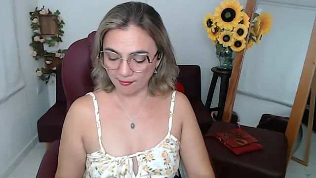 Snapshot of Ghada_milf chatting on 05/31/26, 11:05 Ghada milf online show from 05/31/26, 11:05