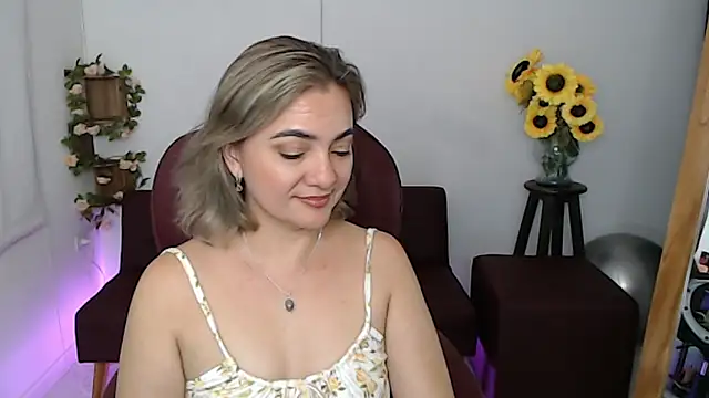 Snapshot of Ghada_milf chatting on 05/15/26, 11:47 Ghada milf online show from 05/15/26, 11:47