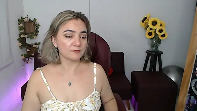 Snapshot of Ghada_milf chatting on 05/15/26, 11:03 Ghada milf online show from 05/15/26, 11:03