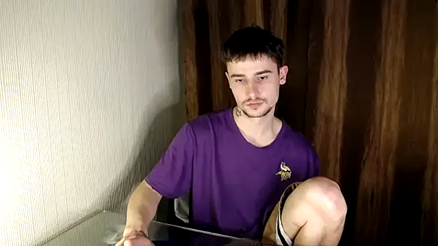 Snapshot of Mike_severi2 chatting on 03/03/25, 04:05 Mike severi2 online show from 03/03/25, 04:05