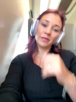 Snapshot of Babyfantasy83 chatting on 10/12/25, 11:44 Babyfantasy83 online show from 10/12/25, 11:44