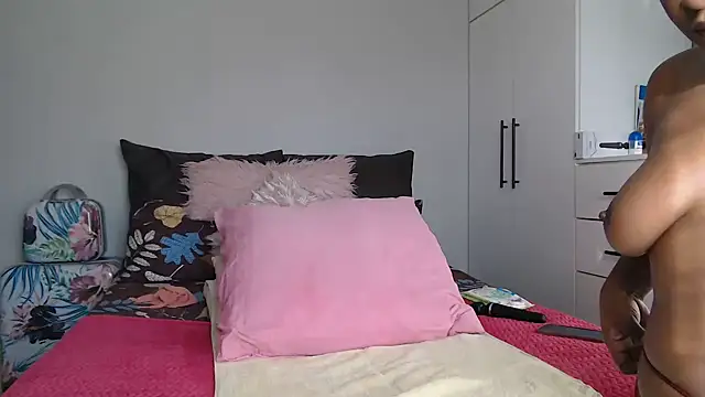 Amberbela online show from 11/18/25, 04:05