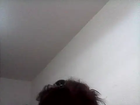 Snapshot of lickthehottie chatting on 05/04/26, 01:14 lickthehottie online show from 05/04/26, 01:14