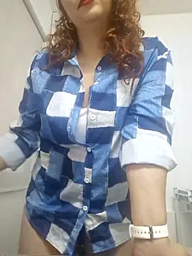 Snapshot of doctora-danna chatting on 03/17/25, 01:18 doctora-danna online show from 03/17/25, 01:18