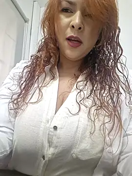 Snapshot of doctora-danna chatting on 03/03/25, 01:23 doctora-danna online show from 03/03/25, 01:23