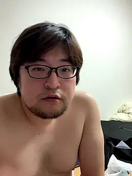 Snapshot of yuuki198912 chatting on 11/11/25, 05:19 yuuki198912 online show from 11/11/25, 05:19