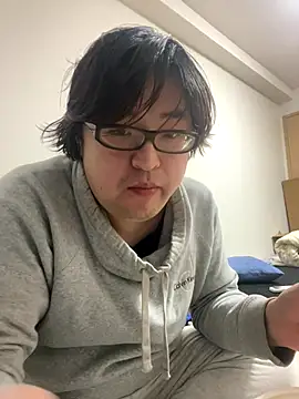 Snapshot of yuuki198912 chatting on 01/09/26, 03:19 yuuki198912 online show from 01/09/26, 03:19