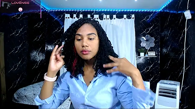 Hillary queen online show from 09/12/25, 12:38