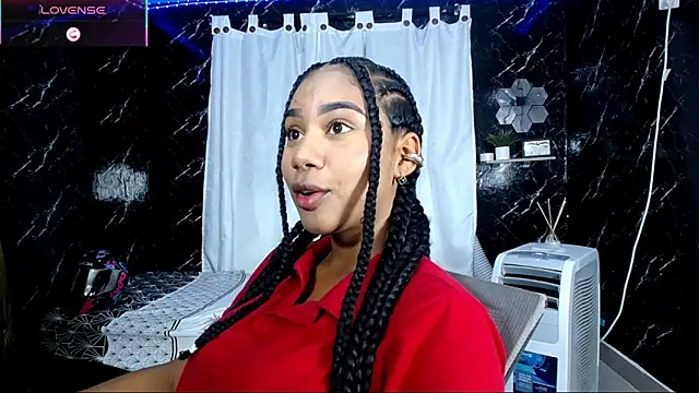 Hillary queen online show from 10/10/25, 12:39
