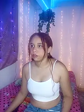 emma-19- online show from 04/22/26, 06:31